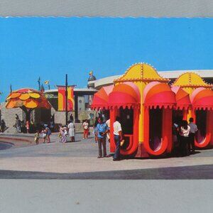 Vintage Postcard - Universal Studios California Visitors Entrance - Continental